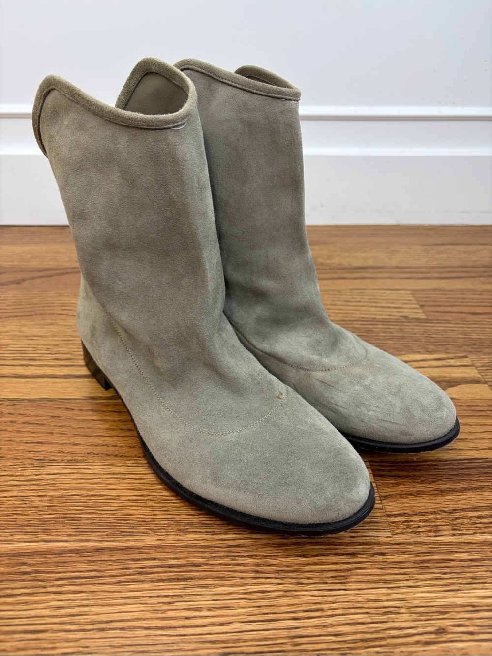 Jimmy Choo Grey Suede Ankle Boots (39)